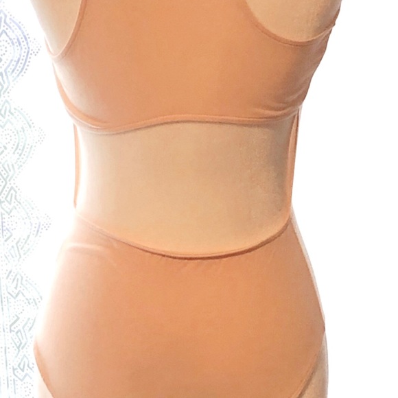 L A Hearts St. Tropez Cut-Out Back Bodysuit - Picture 3 of 3